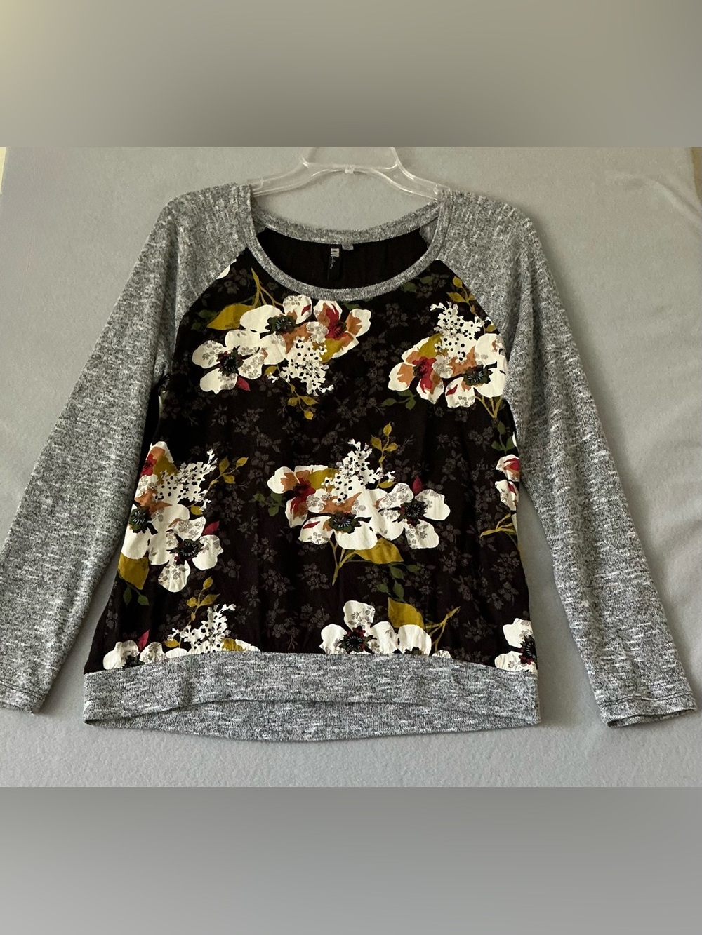 Kut FromThe Kloth Women Moody Botanical Print Mixed Media Black Gray Boho Top MP
